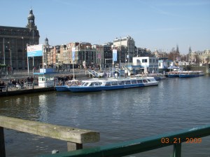 Canal Boat di Amsterdam...