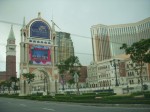 Gerbang depan Venetian Hotel and Casino Macau...
